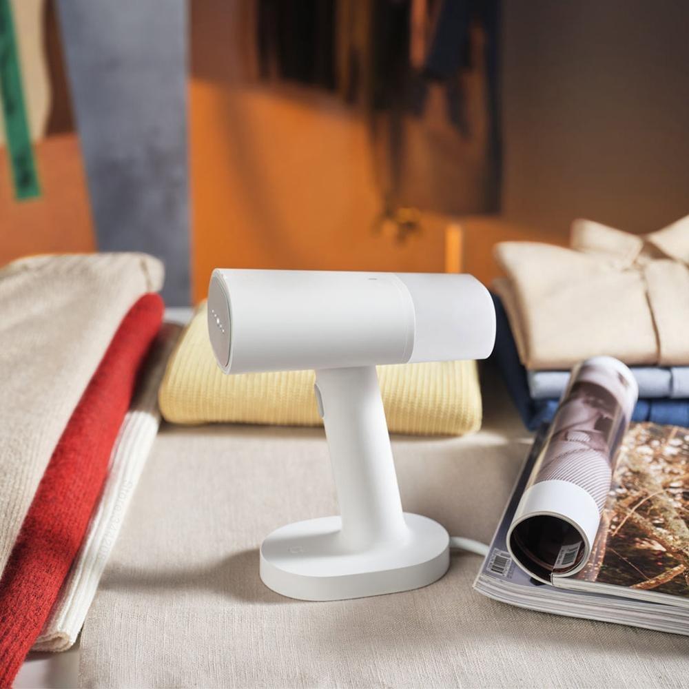 Electric steam cleaner for clothes